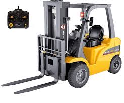 Affordable forktruck courses and tests for operators online or in classes. Top Race Jumbo Remote Control Forklift 13 Inch Tall Pallet Truck Toy 8 Channel Full Functional Professional Rc Forklifts Construction Trucks Toys For Kids Adults 1 10 Scale Heavy Metal Tr 216