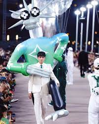 Photos of kris wu for the fashion label's s/s 2019 collection were released on october 31st, giving a sneak preview of what artistic director virgil abloh, who is best known for. Anna Wintour On Fashion Post Covid And Other Fashion News Dazed