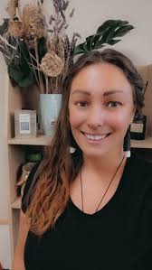 Kōkiri welcomed the lovely Mackenzie this week into her role as Whānau Ora  Level 4 Kaiako. Here is a wee bit about MacKenzie. Tēna koutou katoa, He  uri ō Tahu Pōtiki Ko