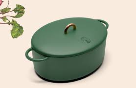 It's the full line up le creuset is a wonderful addition to a kitchen for its even heating and slow cooking functionality. Move Over Le Creuset A New Cookware Startup Founded By And For Millennials Is Getting Down To Business Techcrunch