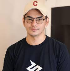 Barry Gonzales's Instagram, Twitter & Facebook