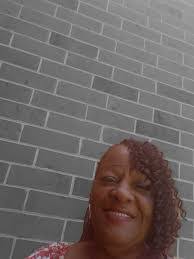 Patricia Bradstreet's Instagram, Twitter & Facebook