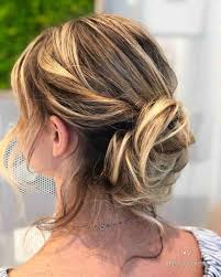 Come fare acconciature semplici e veloci per capelli lunghi. Capelli Lunghi 32 Acconciature Facili E Veloci A Cui Ispirarvi Capellistyle