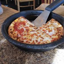 Pizza Hut Pan Crust Recipe I Think I Might Try This Using Just A Cast Iron Pan As The Baking Vessel Recipes Food Cooking Recipes