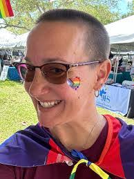 Courtney Palmer's Instagram, Twitter & Facebook