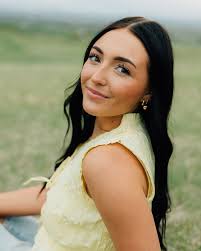 Isabella Reeves (@bella.reeves) • Instagram photos and videos