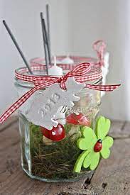 Kuschelige weihnachtsgeschenke selber zu machen bringt einfach freude! Diy Gastemitbringsel Fur Silvester Geschenke Silvester Basteln Silvester Glucksglas