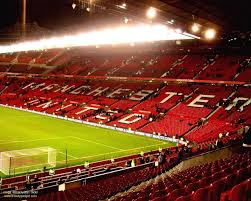 Fans light up old trafford in memory of george best. Football Stadium Old Trafford Hd Wallpaper Wallpaper Cave