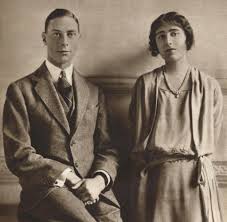 The queen will commemorate 69 years since her coronation today but the spectacular milestone will be tinged with sorrow as she marks it without prince philip for the first time. Vor Harry Und Meghan So Sahen Royal Verlobungen Fruher Aus Welt