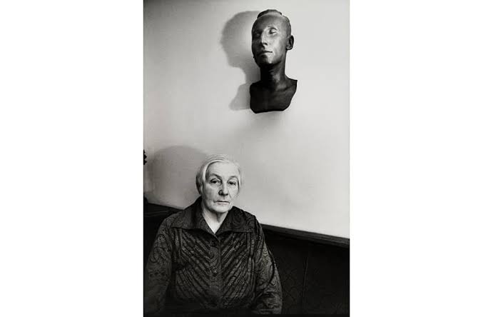 Lina Heydrich in her later years, do AI tạo