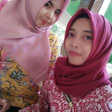 Janda tkw cari jodoh online serius, nemanya dijah, janda kaya hati dan solehah ini ingin menemukan pria sejati, perjaka atau. Sri Ratifa Amalia Janda Diy Cari Jodoh Pria Tanggung Jawab Janda Wedding Girl Gaya Hijab Wanita Mode Wanita