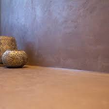 Naturlicher Mineralputz Im Bad Und Dusche Fugenlose Dusche Putz Wand Verputzen