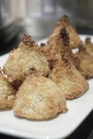 Rochers A La Noix De Coco Congolais Recette Rocher Coco Recette Coco Gateaux Et Desserts
