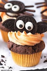 Fledermaus Cupcakes Oreo Cupcakes Halloween Rezept Fledermaus Cupcakes Halloween Oreo Halloween In 2020 Halloween Food Cupcakes Halloween Desserts Cupcake Recipes