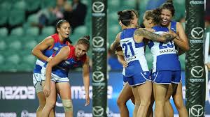 Can the north melbourne kangaroos keep their finals hopes alive, when they host the western bulldogs in a round 21 clash at etihad stadium? Aflw North Melbourne Tasmanian Kangaroos V Western Bulldogs Highlights Round 3 2019 Youtube