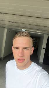 Hi! My name is Antoni, I'm 19 years old. I'm a calm, very sociable,  non-smoking guy. I am looking for housing in the city of Tilburg for a  period of 10 months,