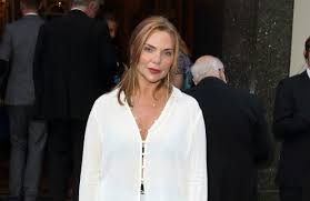 Born samantha zoe janus november 2, 1972 in brighton, east sussex, england. Bb6l9vp1281num