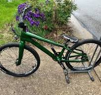 プロBMXレースでフレームジオメトリが重要な理由 – TIDEACEBIKE