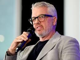 Oilers' Jeff Jackson begins search for new GM after Holland departure