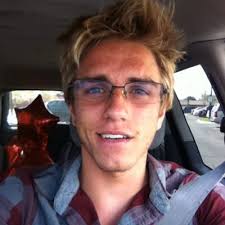 Danny Dennis's Instagram, Twitter & Facebook