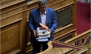 «από πλούσιους και χριστιανούς μας ήρθε». Paylos Polakhs Olometwph Epi8esh Gia Skandala Kai Arsh Asylias
