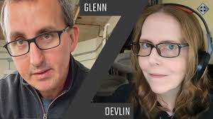 Ai FRIDAYS with @halsparks and Rob Glenn and also @taradacktyl join us