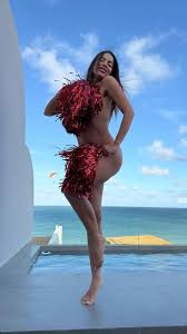 Ficou peladona: Anitta faz foto nua antes do Carnatal e agita a web; veja  – FA NOTÍCIAS | Notícias de São Mateus e Espírito Santo