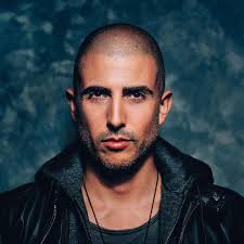 Dennis Cruz's Instagram, Twitter & Facebook