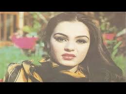 بعد غياب كيف تغير شكل الفنانة شريهان فى أحدث ظهور مع إبنتها ومن هو شقيقها الفنان المشهور youtube mona lisa artwork art
