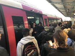 Un train sur deux aux heures de pointe sur les branches cergy et poissy Greve Du 9 Decembre Metro Rer Transilien Les Previsions De Circulation En Ile De France Actu Seine Saint Denis