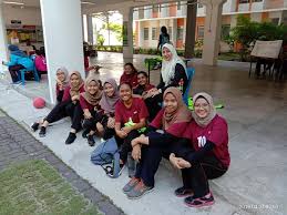 Desa mahkota, kolej tingkatan enam kerajaan, kolej tingkatan 6 seksyen 24 shah alam, kolej tingkatan enam desa mahkota, logo sbp semua sek dengan peserta via www.slideshare.net. Smk Maxwell Kolej Tingkatan Enam Desa Mahkota Kuala Lumpur Facebook
