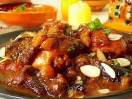 Tajine De Poulet Aux Pates La Recette De Raphaele Marchal Recette Poulet Aux Abricots Tajine Poulet Recette Tajine