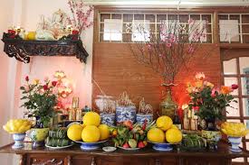 Sau đó, đại điện trong nhà có người ra nghĩa địa thắp hương tổ tiên và họ hàng thân thích, khẩn mới tổ tiên về chứng giám ngày tết của con cháu (không thắp. Mam Cung Giao Thá»«a Cáº§n Chuáº©n Bá»‹ Nhá»¯ng Gi