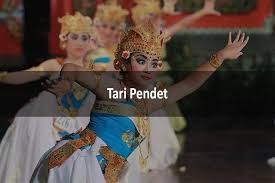 Siapapun orang yang melihat tari pendet pasti terpesona dengan gerakan tangan, kaki, dan mimik dari si penari. Tari Pendet Tarian Tradisional Tertua Di Bali Lezgetreal