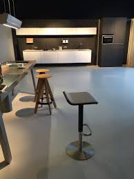 Hk living retro webbing stool barhocker. Barhocker Ed In Anthrazit Und Weiss Hohenverstellbar Barhocker Kuche Barhocker Hocker