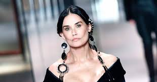 Jun 04, 2021 · @demimoore: Demi Moore Butted In Spot After Fashion Show What Have You Done With Your Face Show Netherlands News Live