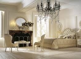 صور غرف نوم كلاسيكية أقرب إلي الملكية مجلة ديكورات عالم من ديكور المنازل و التصميم الداخلي