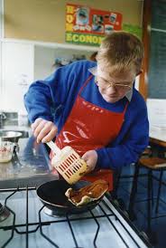 Students in home economics classes study fundamental life management skills such as budgeting and food preparation. Home Economics Class 1994 Primary And Secondary Education Te Ara Encyclopedia Of New Zealand