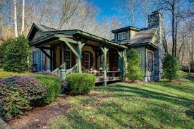 Blake Shelton Buys A New Nashville Home Instyle