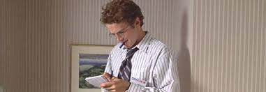 In 1998, it was revealed that many of his published articles were fabrications. Journalistischer Scherbenhaufen Shattered Glass 2003