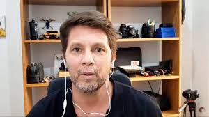 A informação, publicada inicialmente pela folha de s.paulo, foi confirmada por splash por três fontes que frequentam a secretaria. Bolsonaro Nomeia Ator Mario Frias Para Secretaria Da Cultura