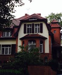 The hansa haus was designed in 1911 by the architectural firm of parker, thomas and rice for the savings bank of baltimore. Pin On Berlin