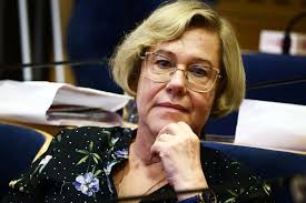 Małopolska. Barbara Nowak jednak nie zrezygnuje z mandatu? Seria wpisów