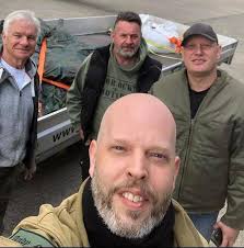 🥳🎉 Happy Birthday Andy Macht 👯 ➡️ Lasst ihm gerne ein paar Grüße hier!  Wieder ein Jahr älter, wieder ein Jahr näher an der Rente. Irgendwas Ü40  bist Du aber da 40