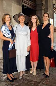 Abigail Thaw Being On Dad S Show Is Very Emotional It S A Nice Connection For Fans Mirror Online