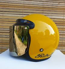 Semuanya bisa masbro pilih sesuai selera. Helm Bogo Retro Dewasa Warna Kuning Glossy Dengan Kaca Datar Silver Untuk Wanita Pria Cewek Cowok Lazada Indonesia