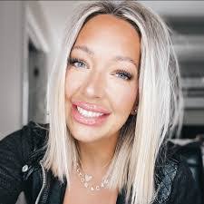 Darlene Mccloud's Instagram, Twitter & Facebook