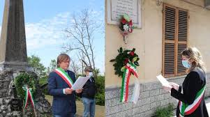 Erano i componenti del cosiddetto gruppo partigiano corbari e furono uccisi e poi impiccati dai fascisti. 101wy7lqhkqq M