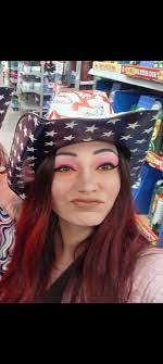 Melissa Stroh's Instagram, Twitter & Facebook