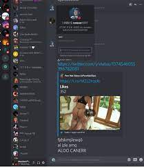 Nude photos – Discord